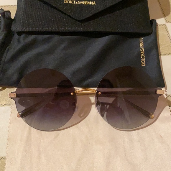 Dolce & Gabbana sunglasses - Picture 2 of 10